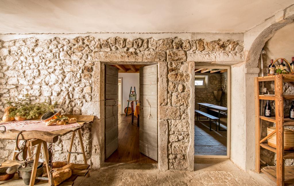 Agriturismo Borgo Titol Tramonti di Sopra Eksteriør billede